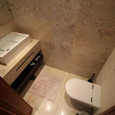Gare Oriente Modern T2 Apt With 180 River View Lissabon