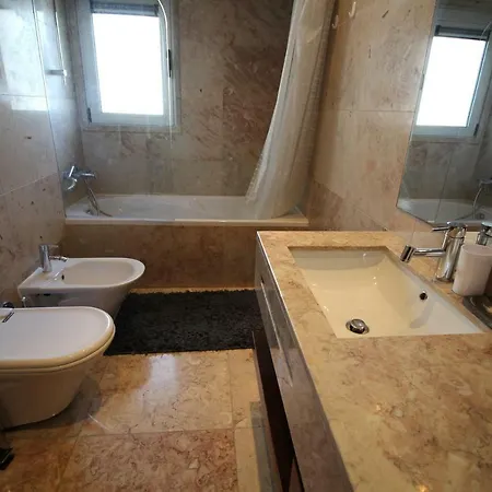 Apartment Gare Oriente Modern T2 Apt With 180 River View Lisbon