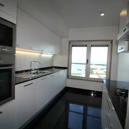 Gare Oriente Modern T2 Apt With 180 River View Appartement *